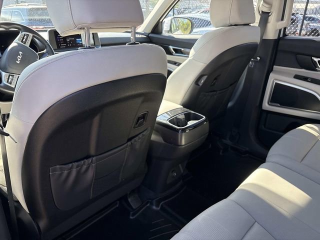 Used 2022 Kia Telluride EX AWD/4WD image 17