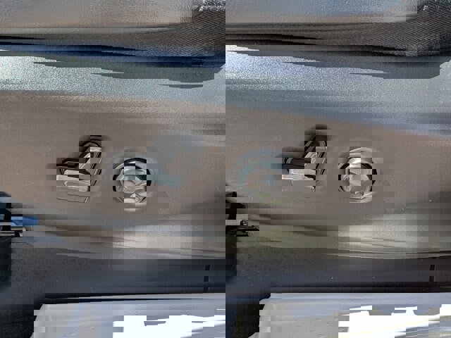 Used 2023 Chrysler Pacifica Touring-L image 16