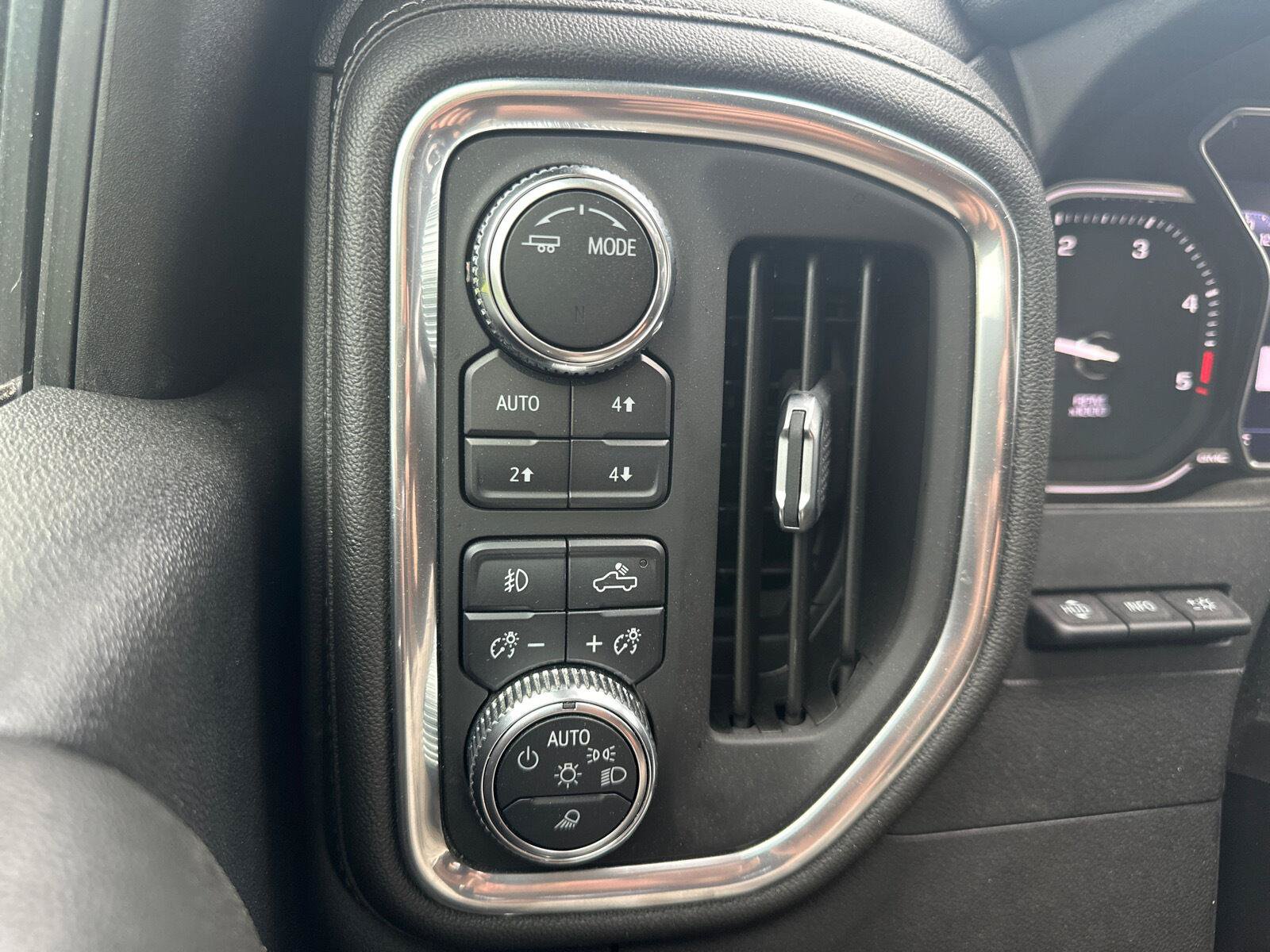 Used 2021 GMC Sierra 2500 Denali w/ Denali Ultimate Package AWD/4WD image 22