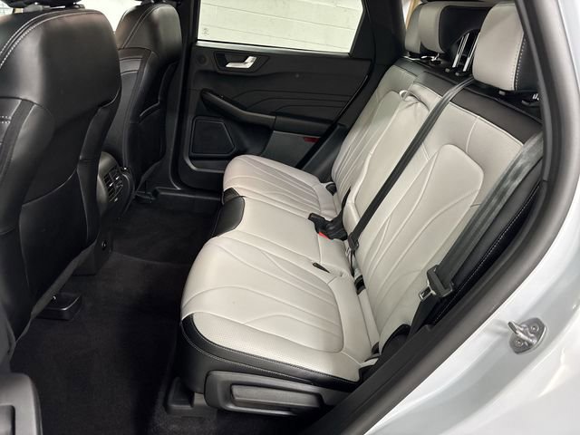 Certified 2025 Ford Escape PHEV w/ PHEV Premium Package image 22
