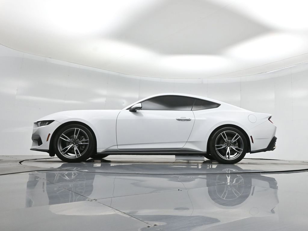 Certified 2024 Ford Mustang Coupe image 23