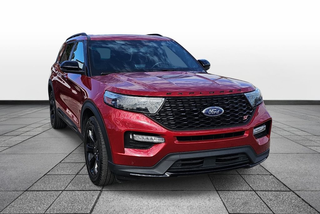 Certified 2023 Ford Explorer ST w/ Equipment Group 401A AWD/4WD image 3