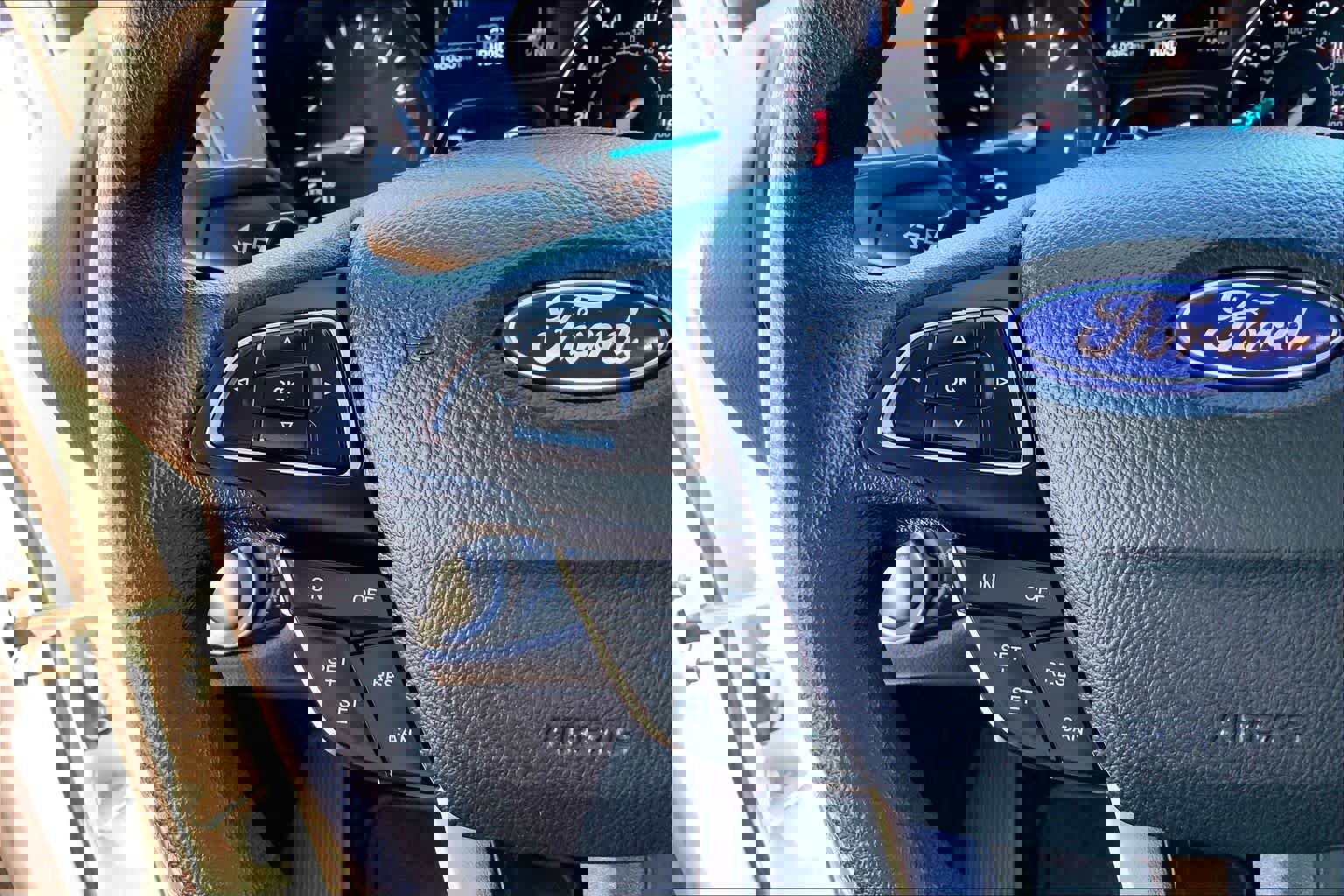 Certified 2017 Ford Escape SE image 19