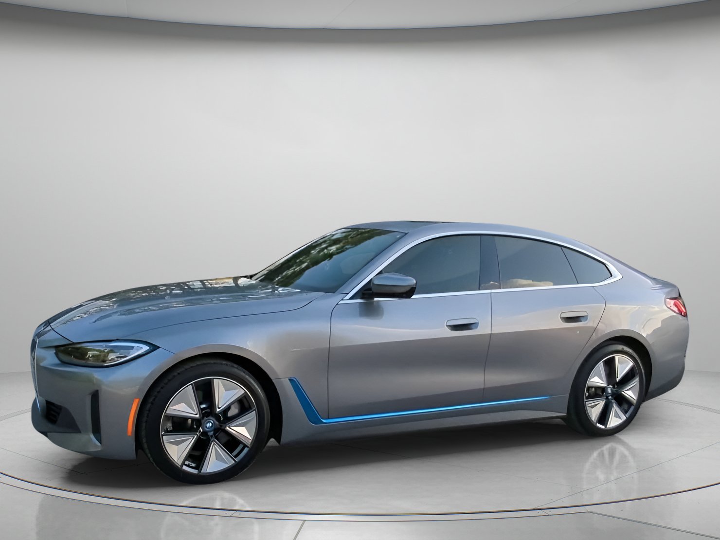 Used 2023 BMW i4 eDrive40 w/ Premium Package RWD image 14