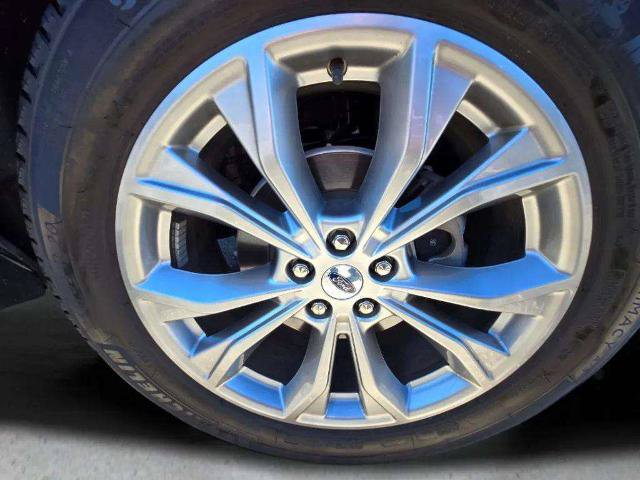 Certified 2023 Ford Explorer XLT w/ Equipment Group 202A AWD/4WD image 31