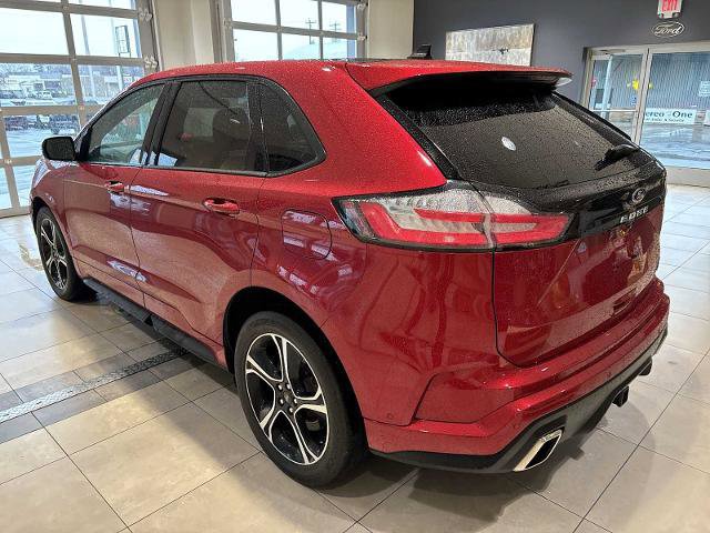 Certified 2022 Ford Edge ST w/ Equipment Group 401A image 3