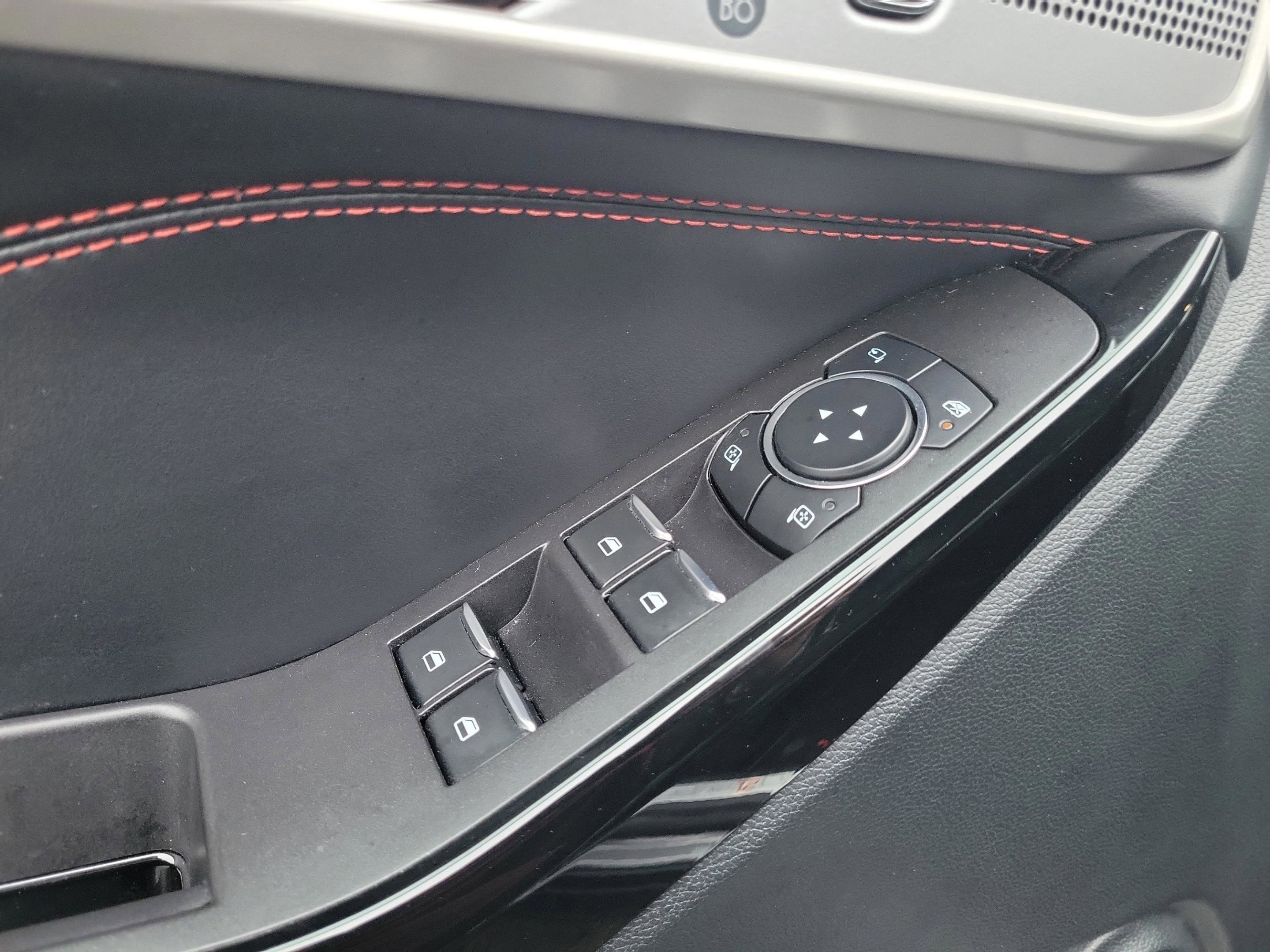 Certified 2023 Ford Explorer ST-Line w/ Class IV Trailer Tow Package image 25