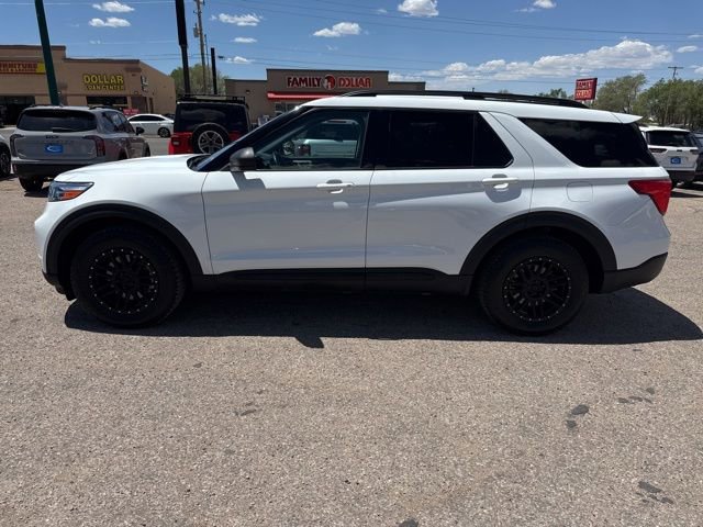 Certified 2021 Ford Explorer XLT w/ Equipment Group 202A AWD/4WD image 8