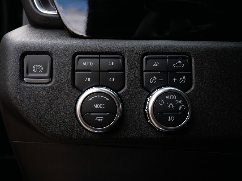 Used 2024 GMC Sierra 1500 SLT w/ SLT Premium Plus Package image 17