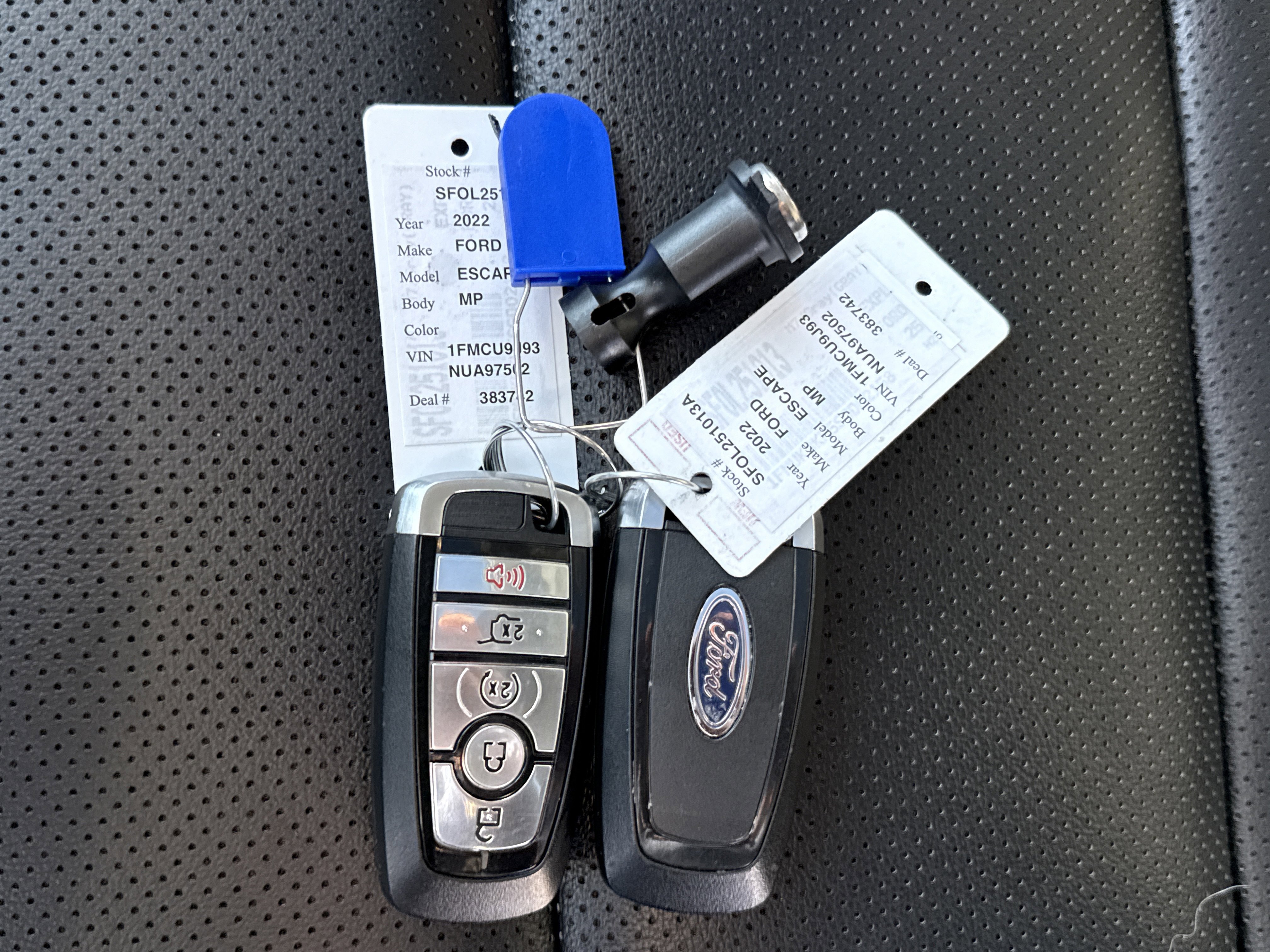 Certified 2022 Ford Escape Titanium image 32