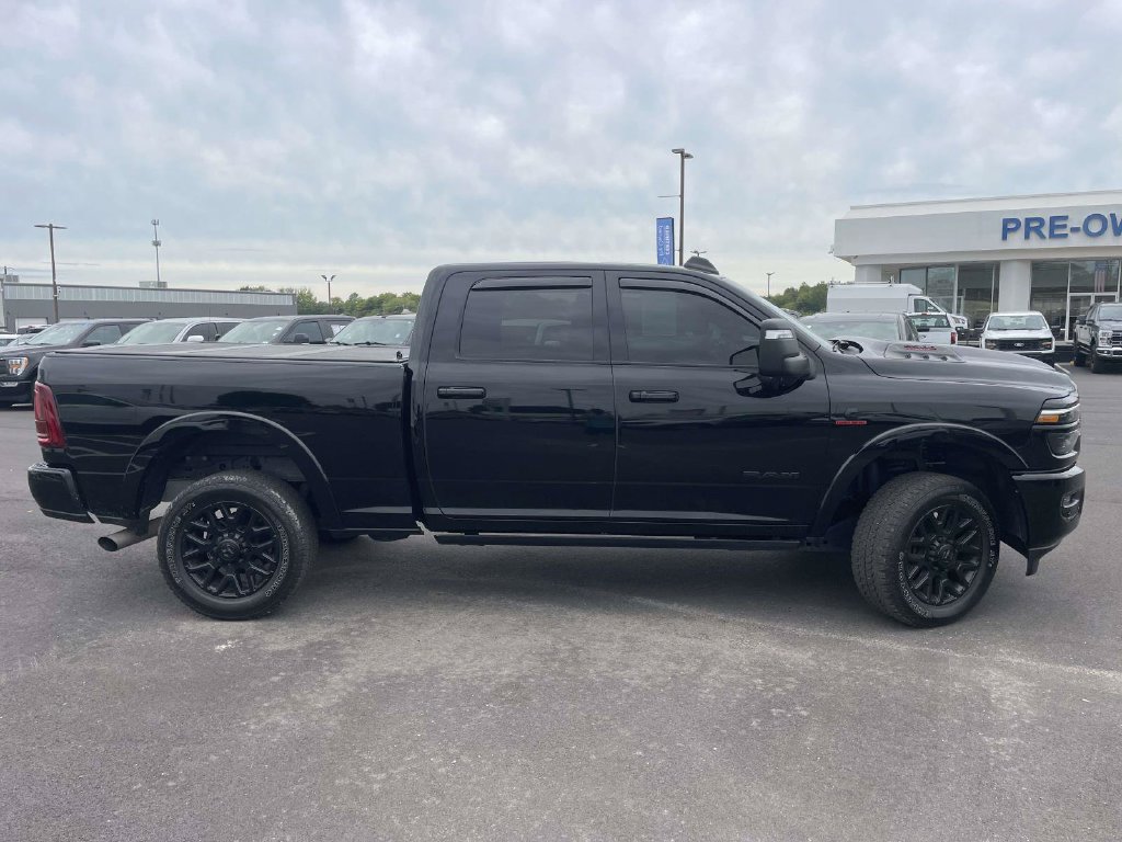 Used 2025 RAM 2500 Limited AWD/4WD image 2