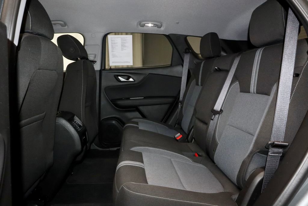 Used 2025 Chevrolet Blazer LT FWD image 22