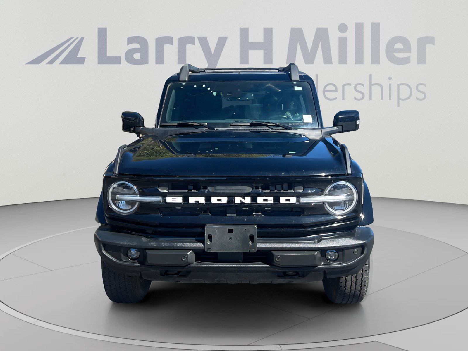 Certified 2025 Ford Bronco Outer Banks AWD/4WD image 8