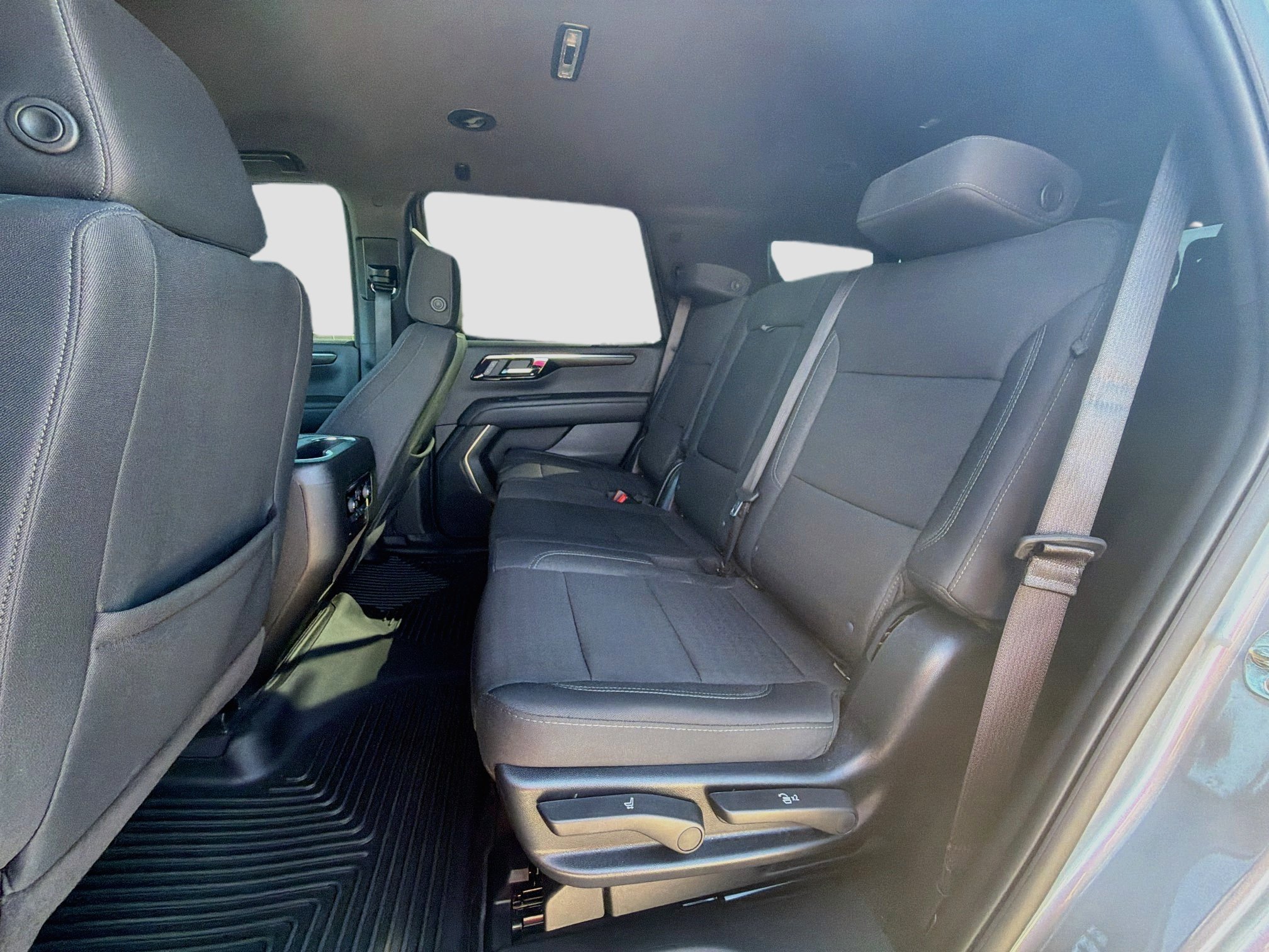 Used 2025 Chevrolet Tahoe LS AWD/4WD image 25