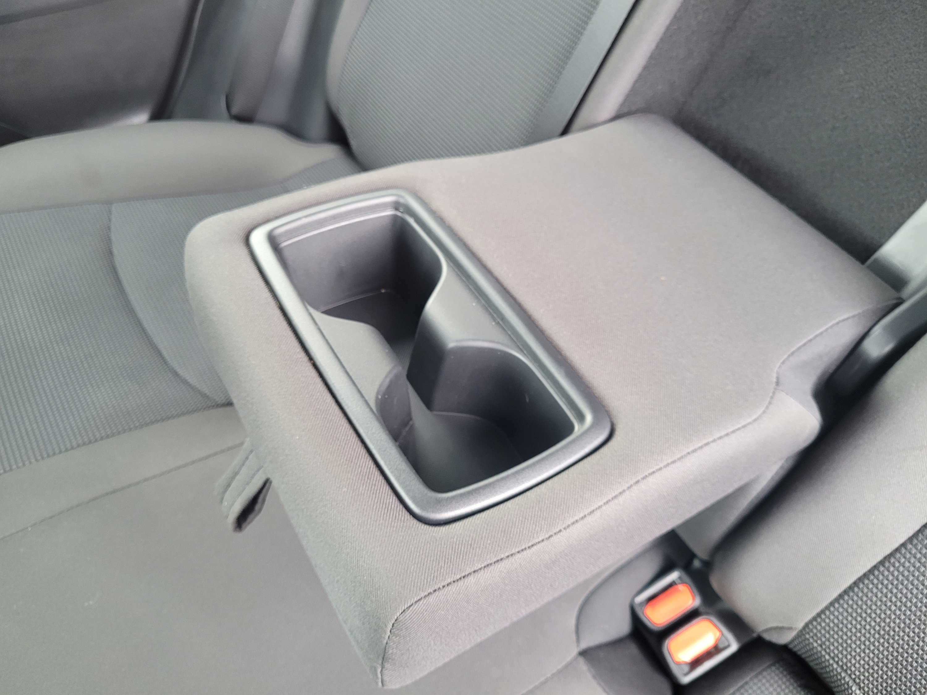 Used 2025 Toyota RAV4 LE FWD image 18