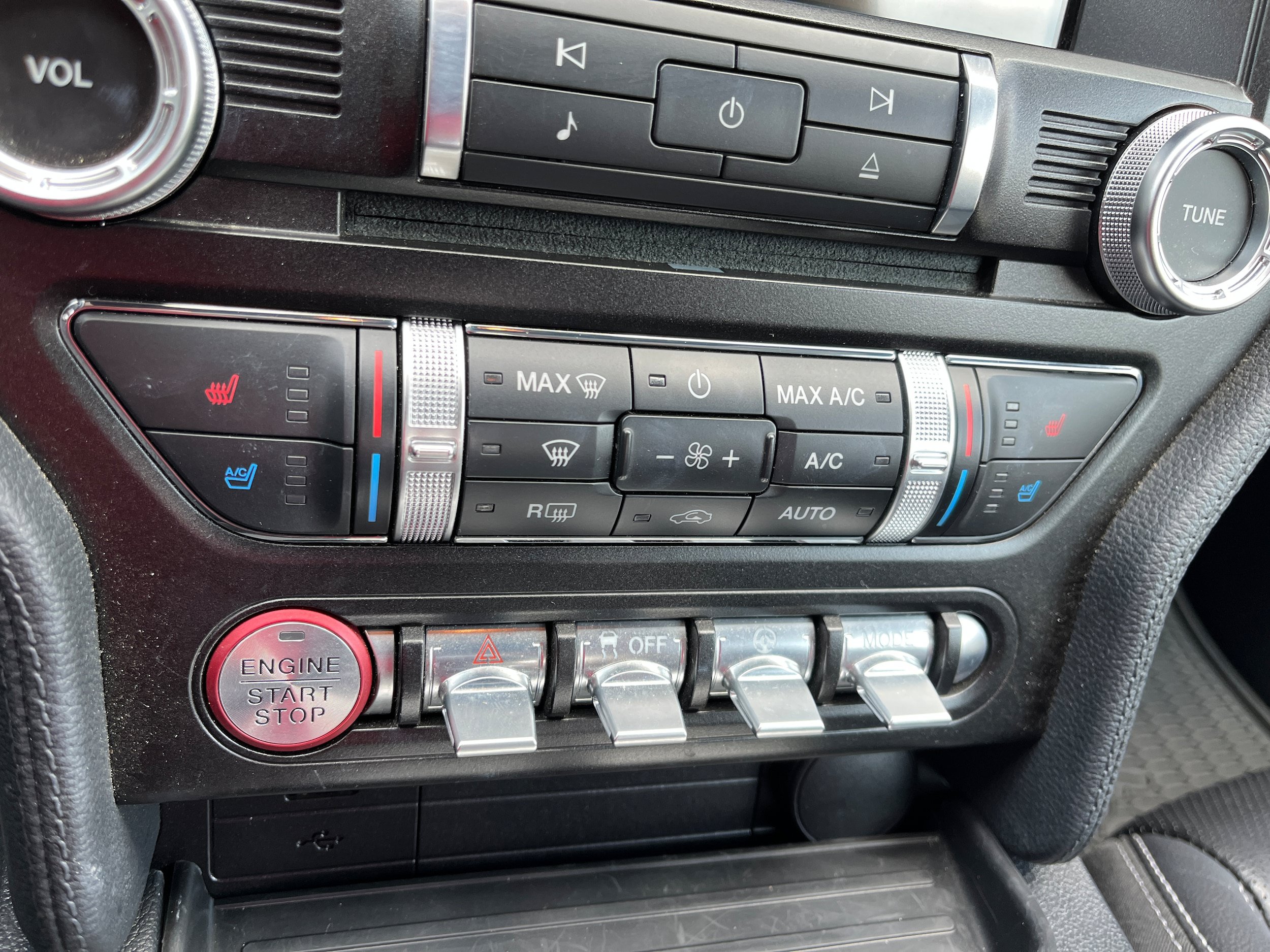 Certified 2022 Ford Mustang Premium RWD image 13