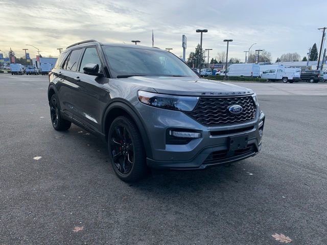 Certified 2024 Ford Explorer ST w/ Equipment Group 401A image 9