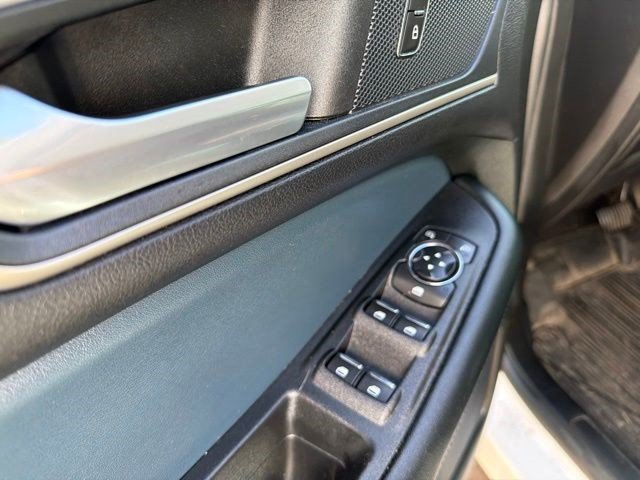 Certified 2022 Ford Edge SEL w/ Sport Appearance Package AWD/4WD image 16