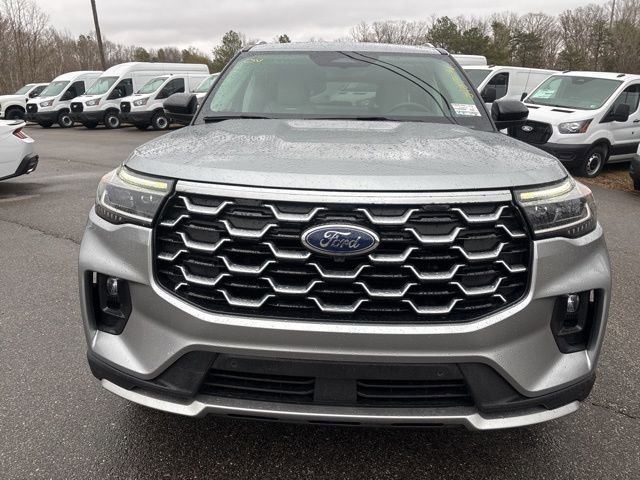 Certified 2025 Ford Explorer Platinum w/ LUX Leather Package image 12