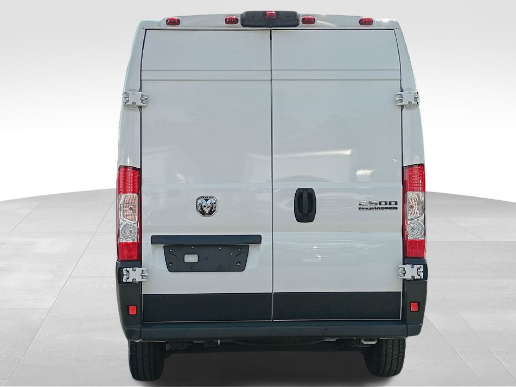 Used 2024 RAM ProMaster 2500 w/ Convenience Group FWD image 5