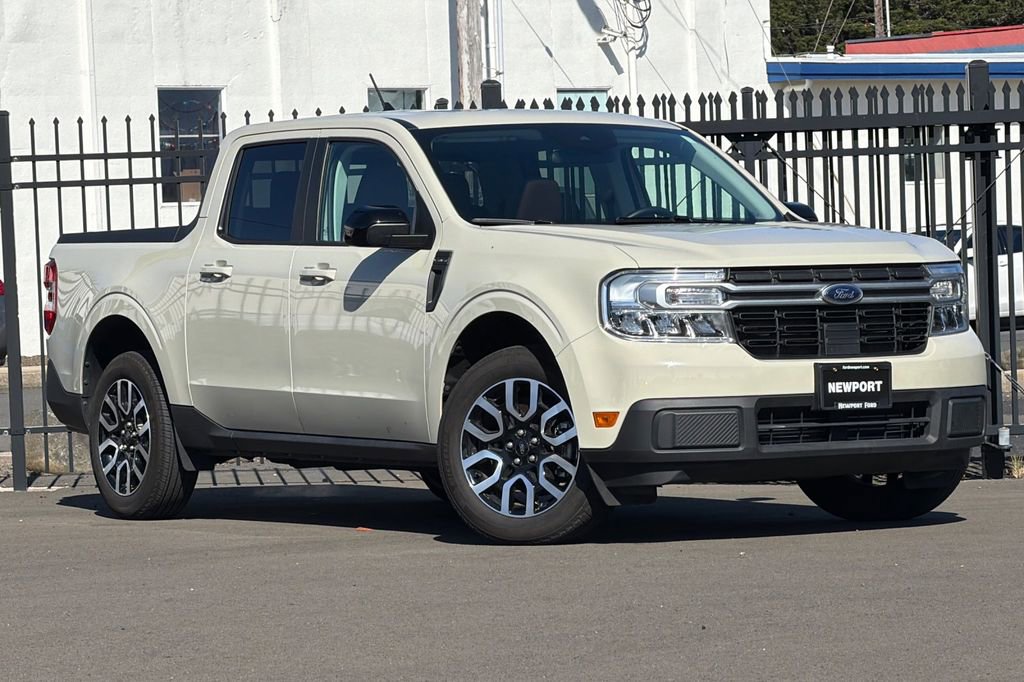 Certified 2024 Ford Maverick Lariat image 1
