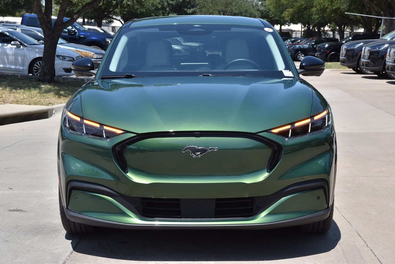 Certified 2025 Ford Mustang Mach-E Premium AWD/4WD image 3