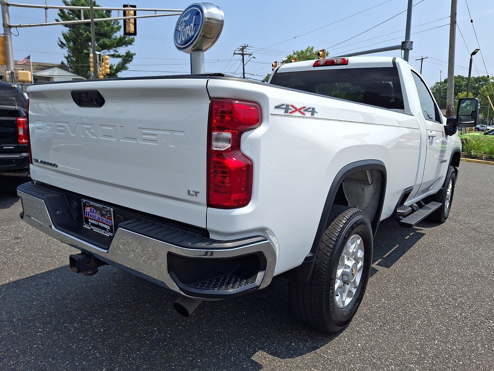 Used 2024 Chevrolet Silverado 2500 LT w/ Convenience Package AWD/4WD image 10
