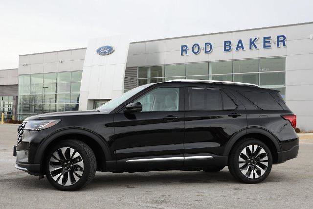 Certified 2025 Ford Explorer Platinum w/ LUX Leather Package AWD/4WD image 3