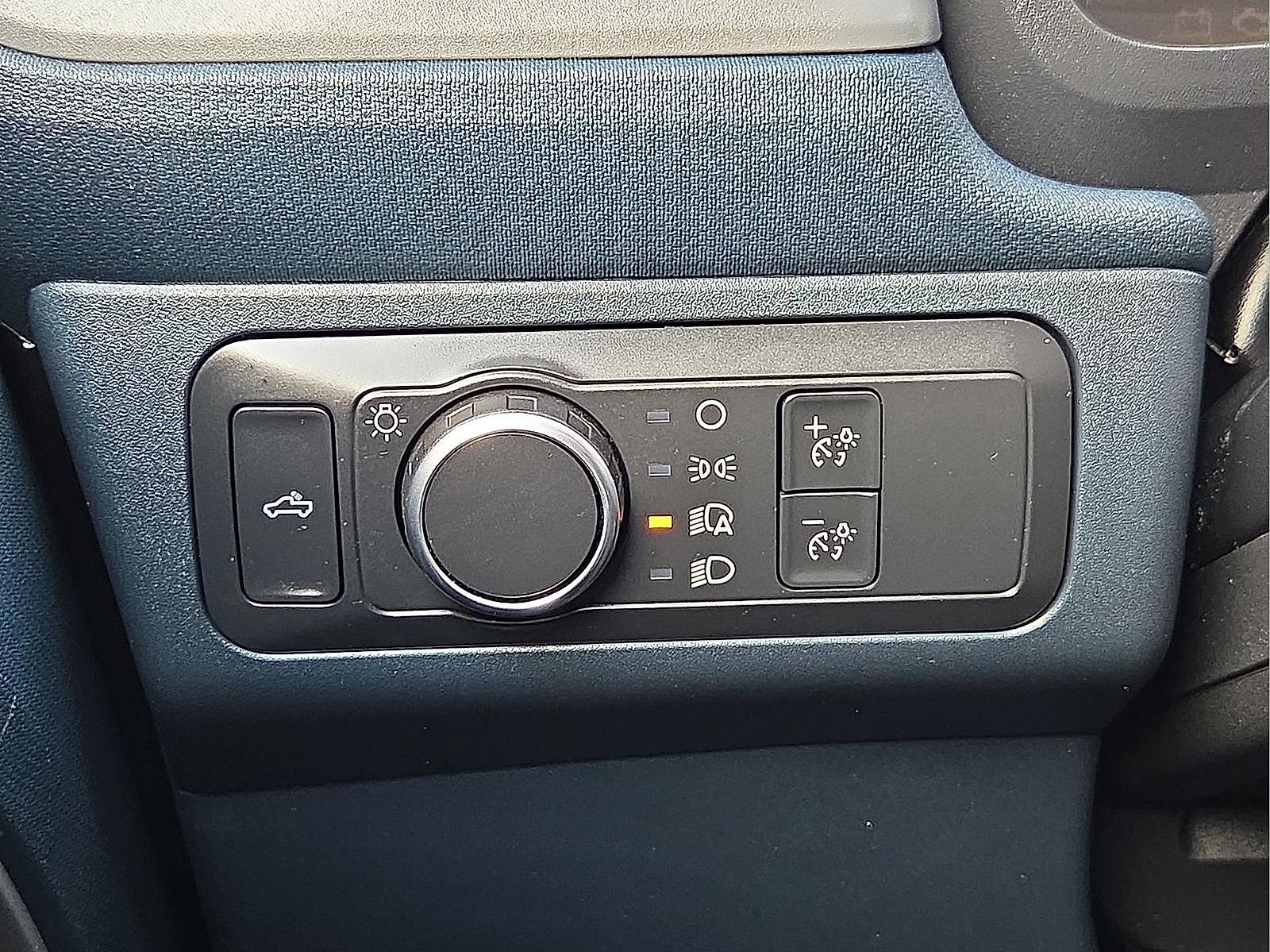 Certified 2022 Ford Maverick XL FWD image 21