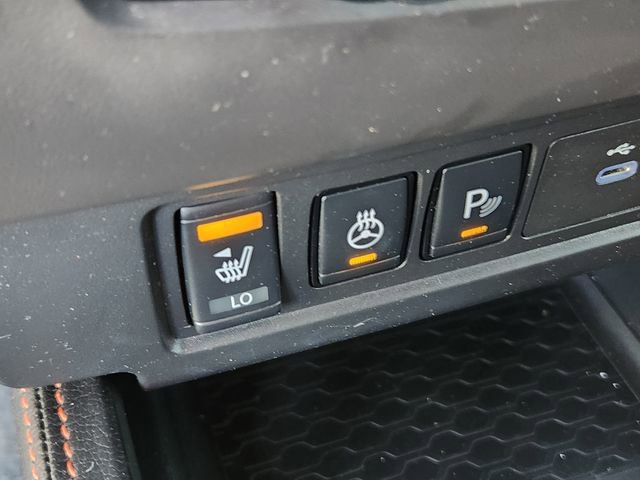 Used 2023 Nissan Frontier PRO-4X w/ Pro Convenience Package AWD/4WD image 26