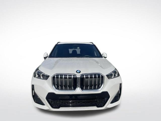 Used 2023 BMW X1 xDrive28i w/ M Sport Package AWD/4WD image 3