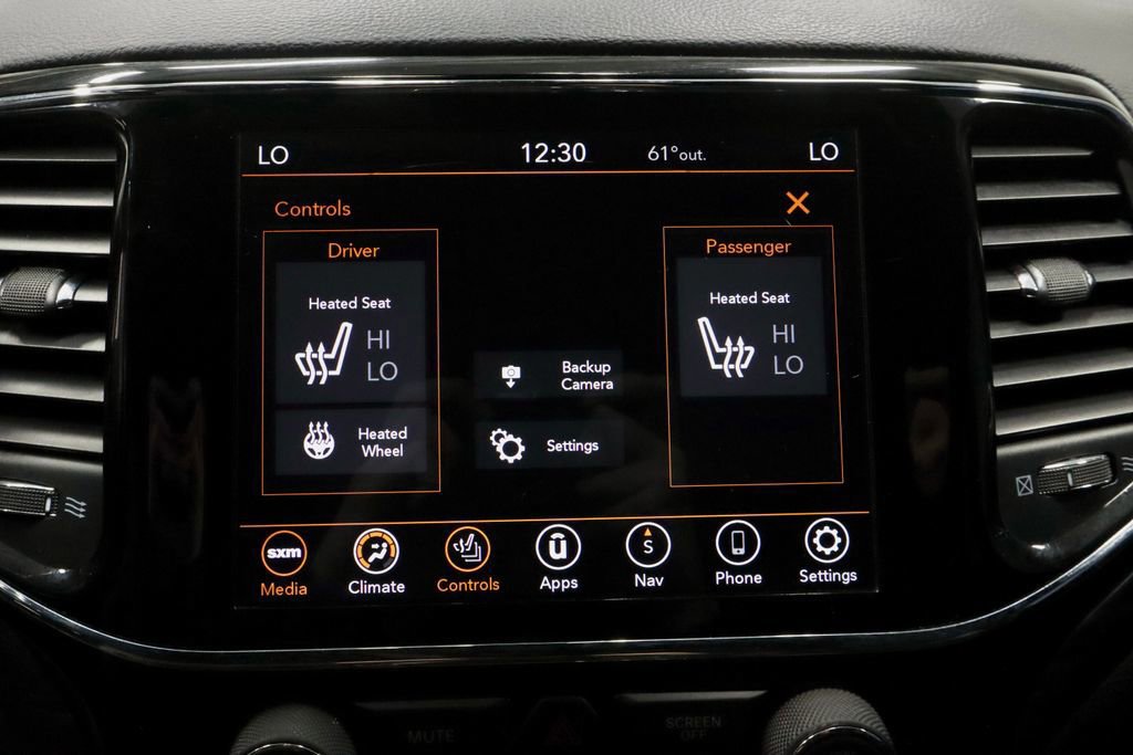 Used 2020 Jeep Grand Cherokee Altitude image 12