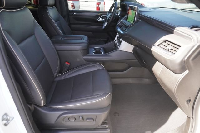 Used 2023 GMC Yukon XL SLT w/ SLT Premium Package image 21