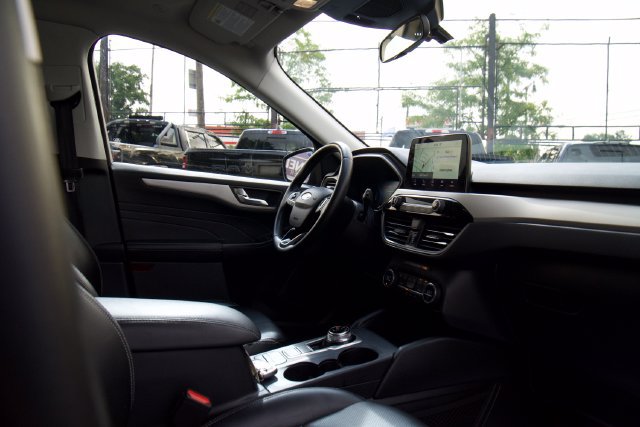 Certified 2021 Ford Escape SEL w/ Technology Package AWD/4WD image 27