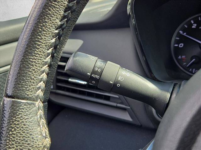 Used 2021 Subaru Outback Premium AWD/4WD image 16