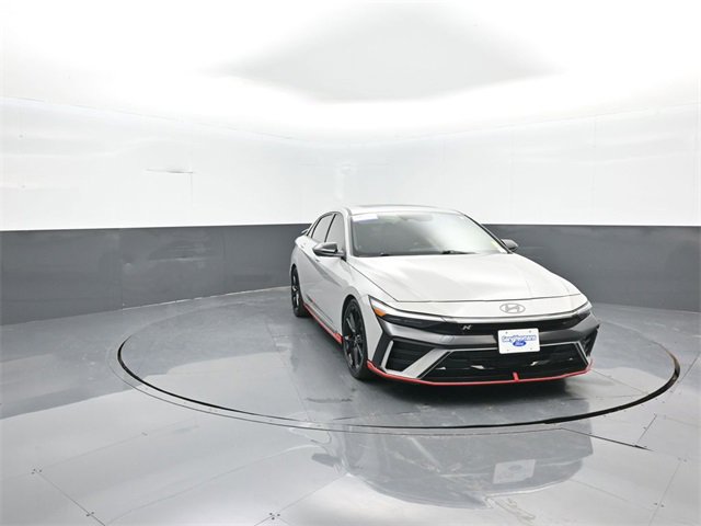 Used 2025 Hyundai Elantra N image 2