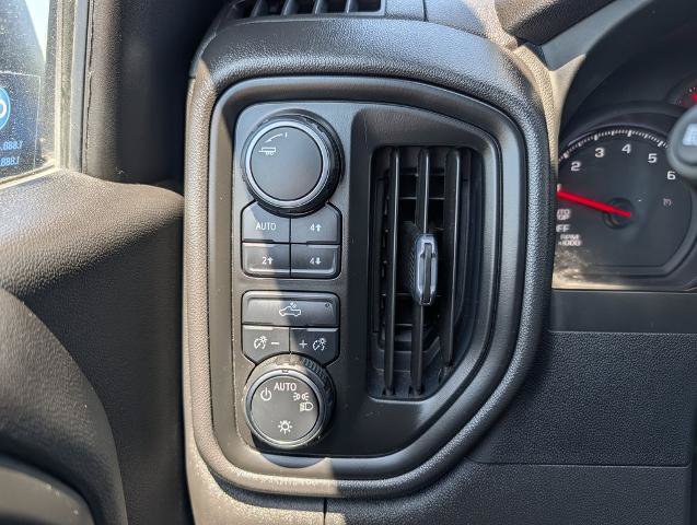 Used 2022 Chevrolet Silverado 1500 Custom Trail Boss w/ LPO, Dark Essentials Package AWD/4WD image 24