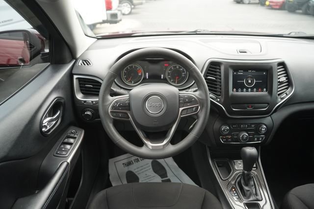 Used 2020 Jeep Cherokee Latitude FWD image 21