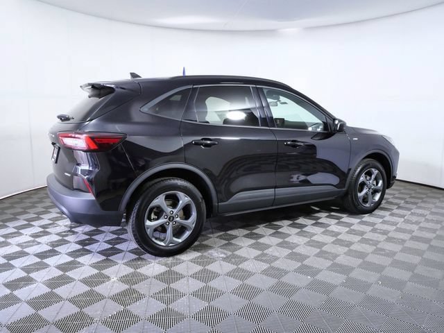 Certified 2025 Ford Escape ST-Line AWD/4WD image 8