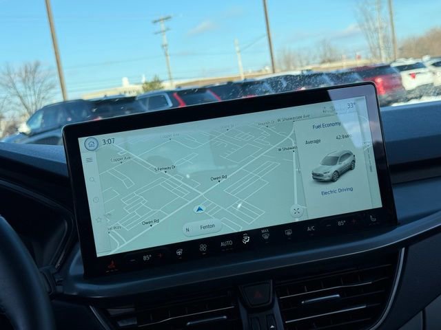 Certified 2025 Ford Escape SE image 4