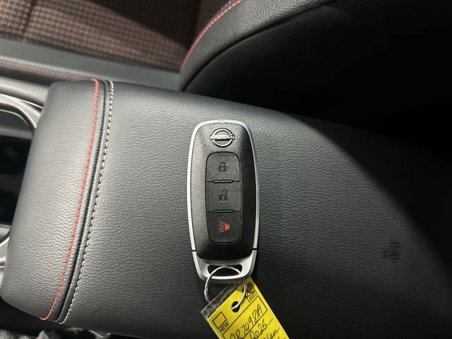 Used 2025 Nissan Kicks SR AWD/4WD image 30