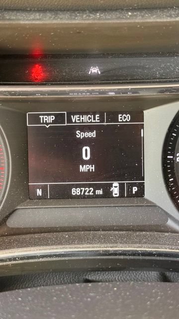 Used 2022 Chevrolet TrailBlazer LT w/ Convenience Package FWD image 3
