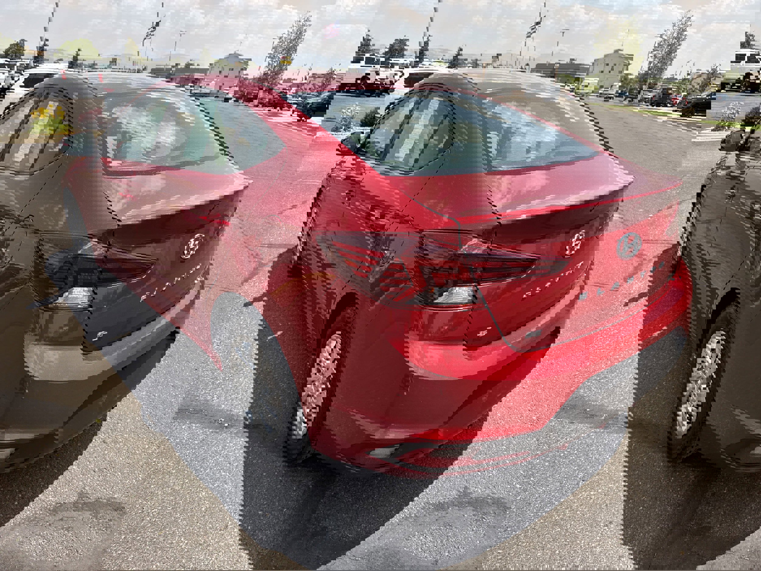 Used 2019 Hyundai Elantra SE image 6