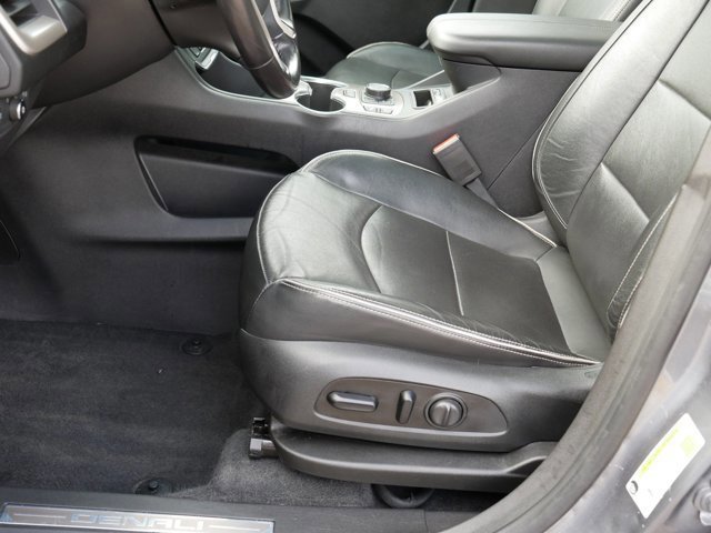 Used 2020 GMC Terrain Denali w/ Denali Premium Package image 13