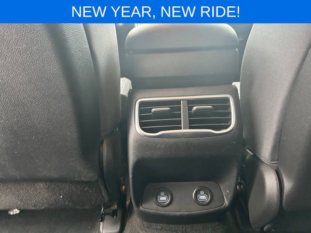 Used 2023 Hyundai Santa Fe SEL w/ Cargo Package image 22