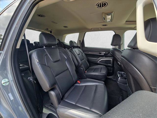 Used 2025 Kia Telluride S FWD image 18