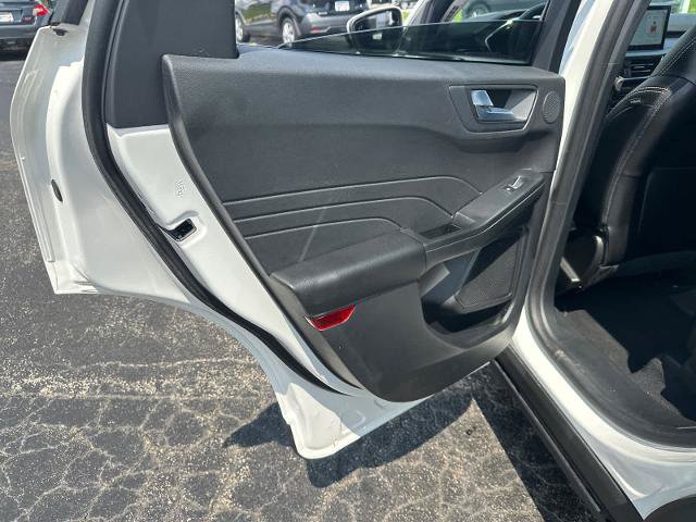 Certified 2023 Ford Escape Platinum w/ Premium Technology Package AWD/4WD image 30