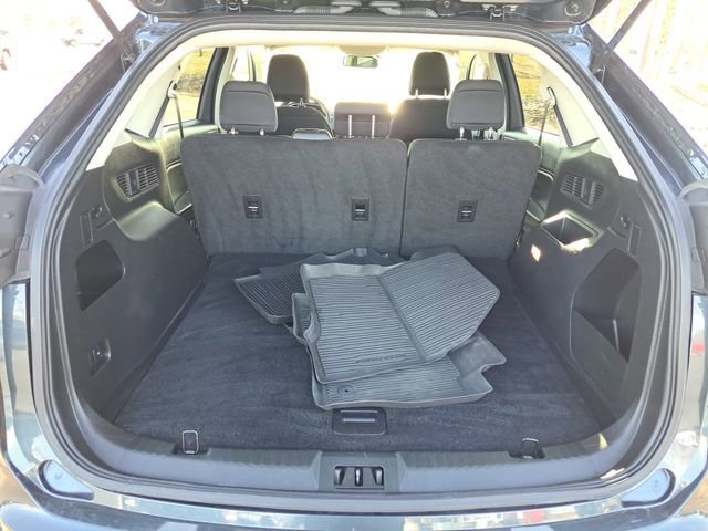 Certified 2024 Ford Edge SE w/ Black Appearance Package image 28