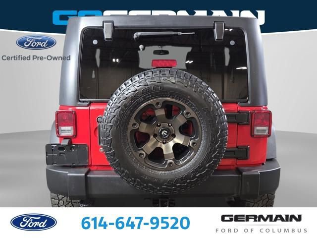 Used 2017 Jeep Wrangler Unlimited Rubicon w/ Connectivity Group AWD/4WD image 8