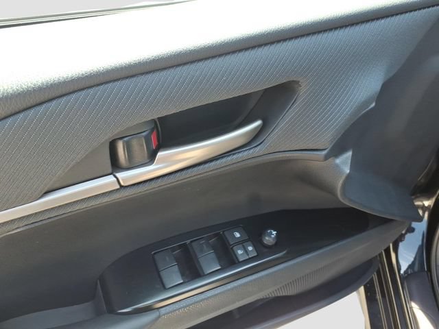 Used 2025 Toyota Camry SE FWD image 13